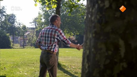 Kan Klaas blijven staan bij een tornado?