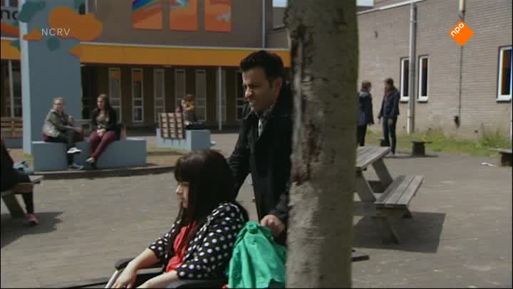 SpangaS: De Campus | Meral leest Leahs brief