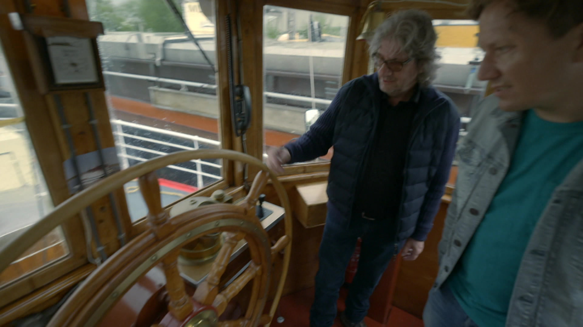 Kan Klaas een schip van 80m de haven in varen?