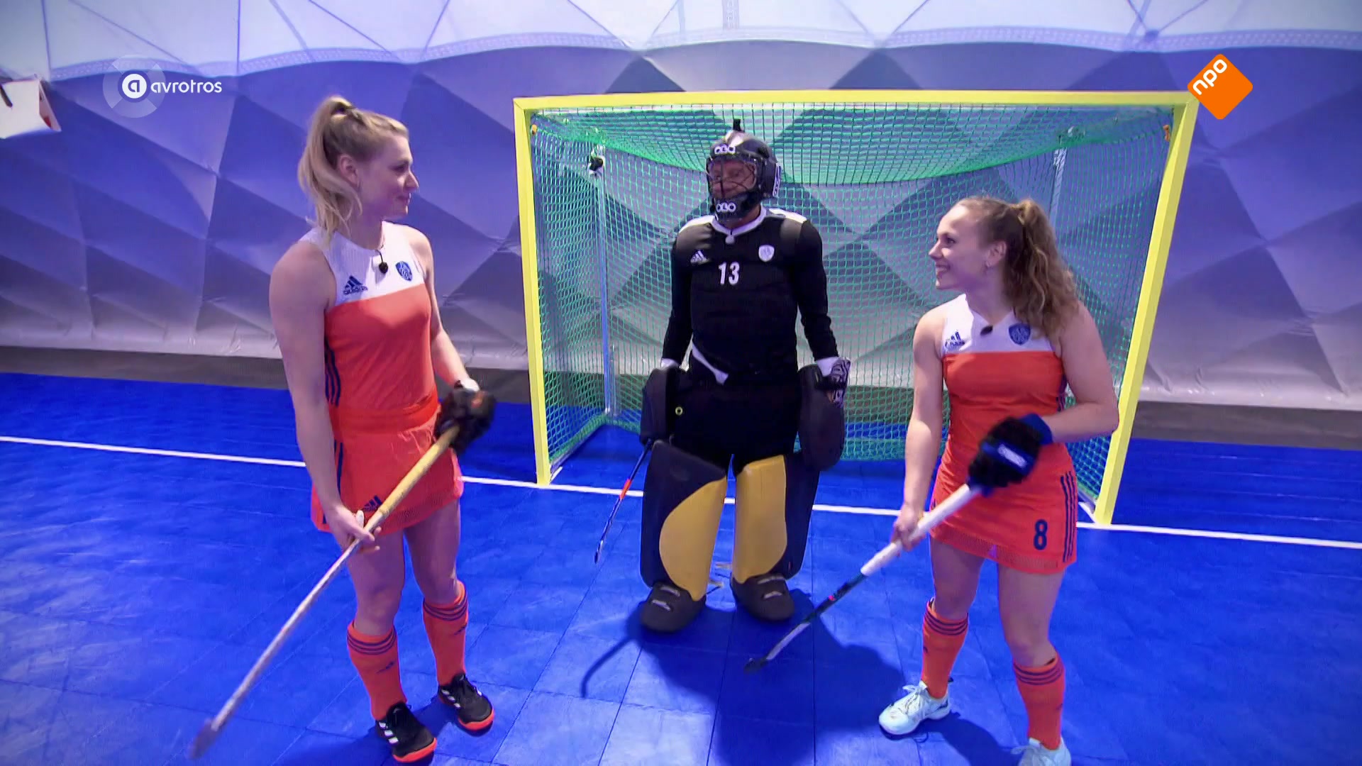 2 tegen 20, Lisanne de Lange en Mila Muyselaar