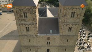Romaanse bouwstijl in Maastricht