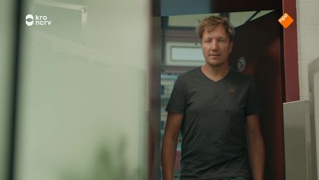 Kan Klaas auto blijven rijden tijdens een overs...