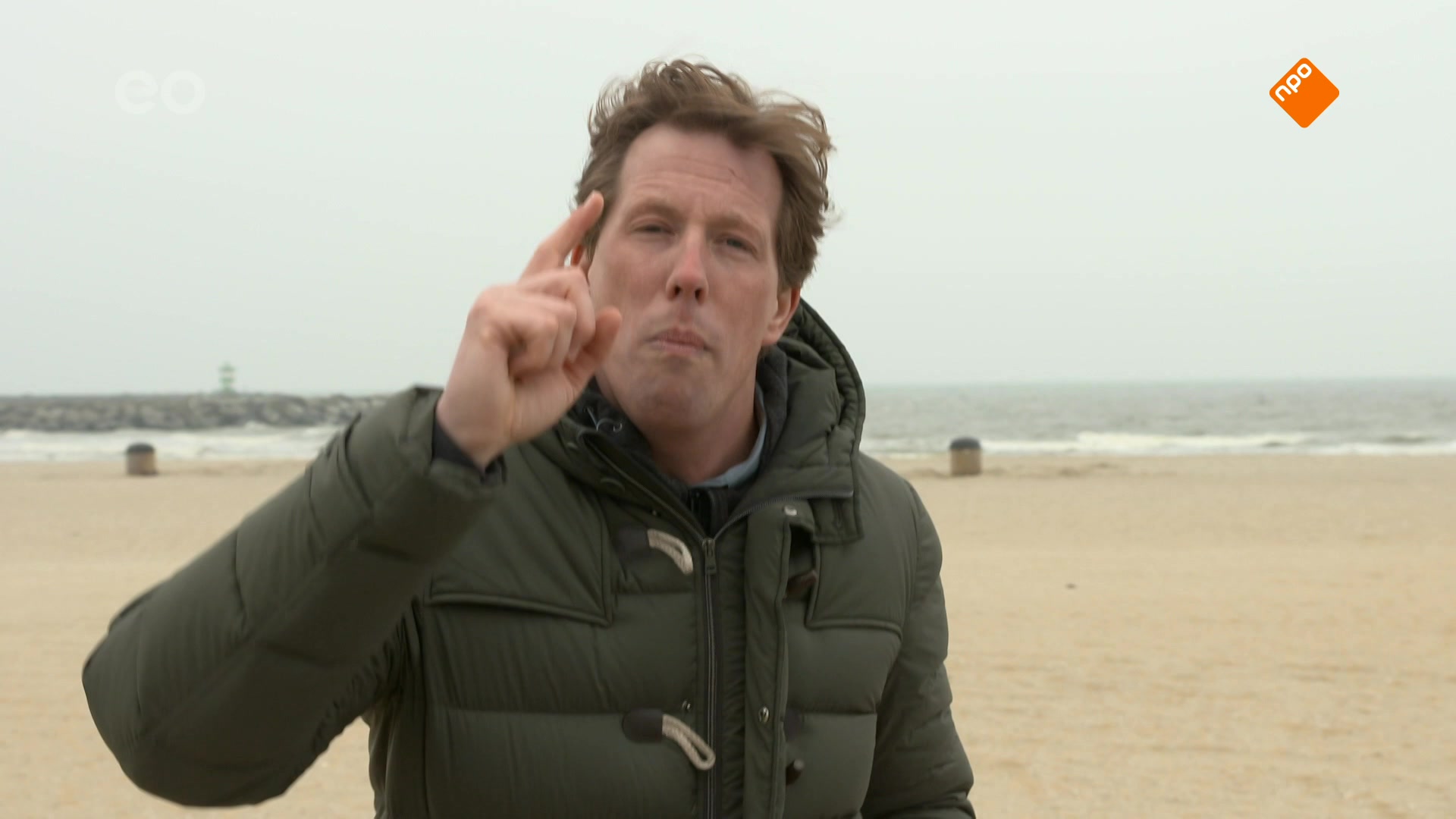 Freek is op zoek naar Beloega's en Janouk vist ...