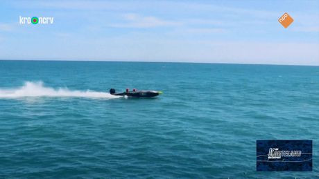 Klaas is voor één dag powerboatracer