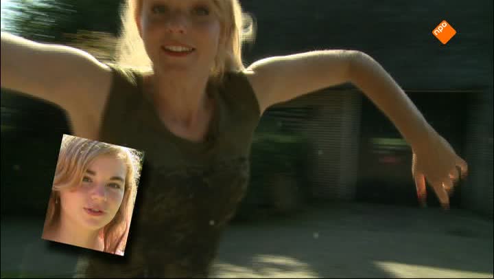 Puberruil Zapp  | Anna vs Naomi