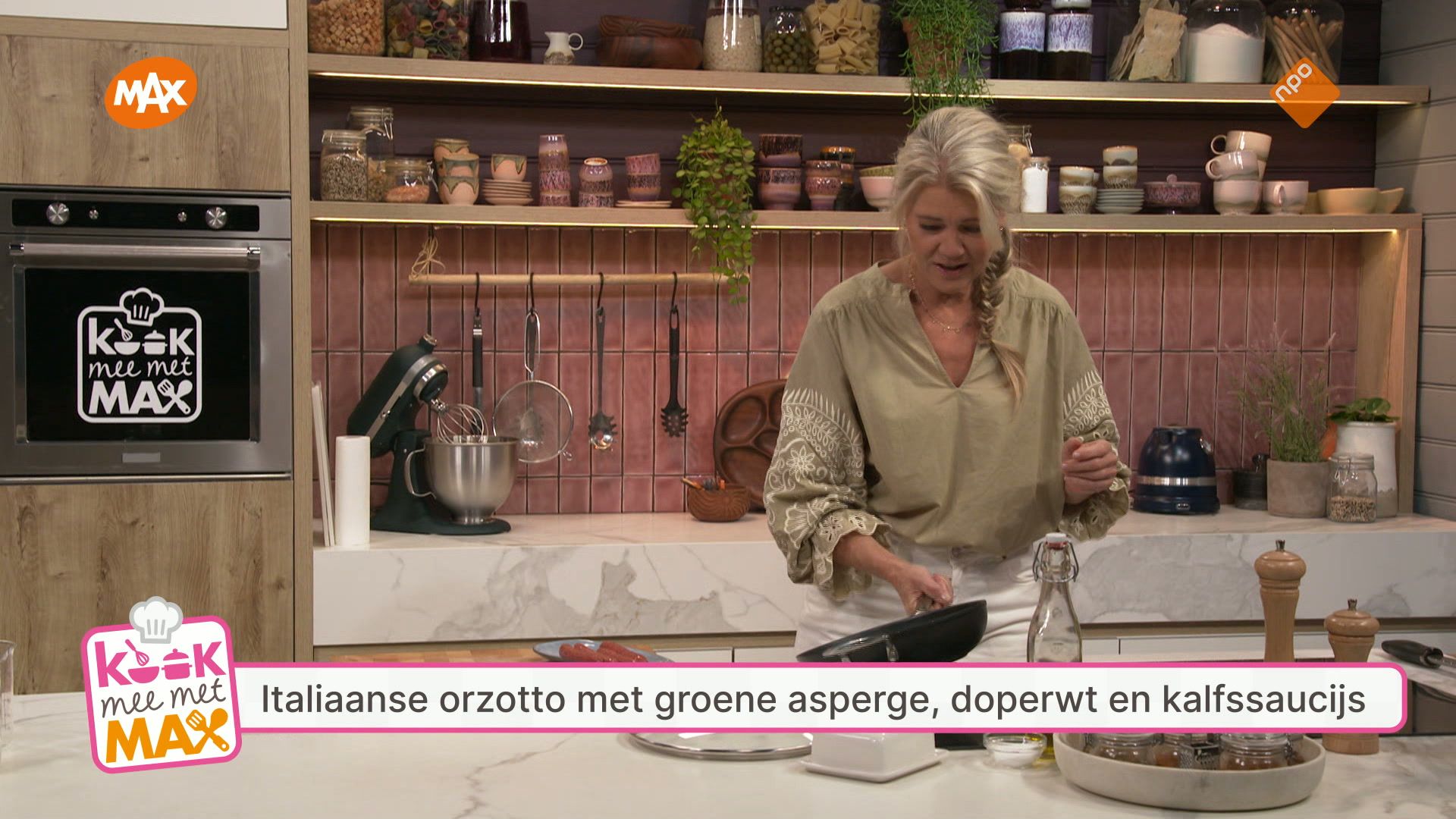 Orzotto met groene asperge, doperwt en saucijs