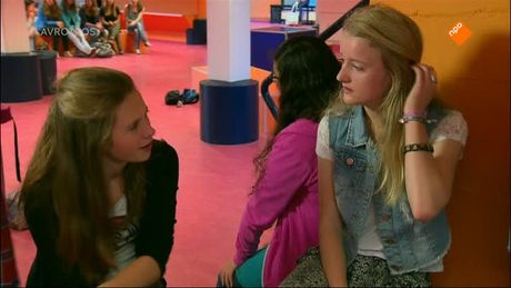 Brugklas | Helderziend, Gestolen geld