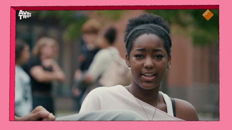 Brugklas | Violet zoekt ruzie