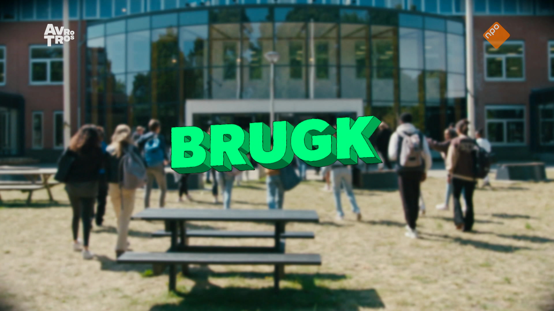 Brugklas | Violets toekomstdromen (1/2)