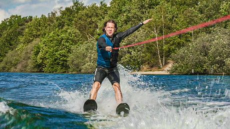 Het Klokhuis | Waterskiën