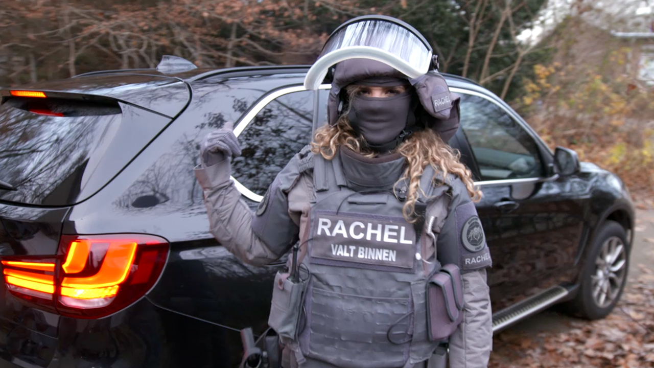 Rachel valt binnen | Politiehelikopter en het NFI