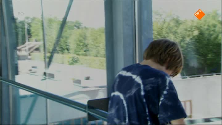 Verborgen Verhalen  | Leo(tine)