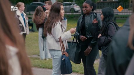 Brugklas | Jades mislukte verjaardag