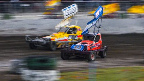 Het Klokhuis | Stockcar racen