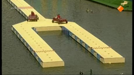 Te land, ter zee en in de lucht