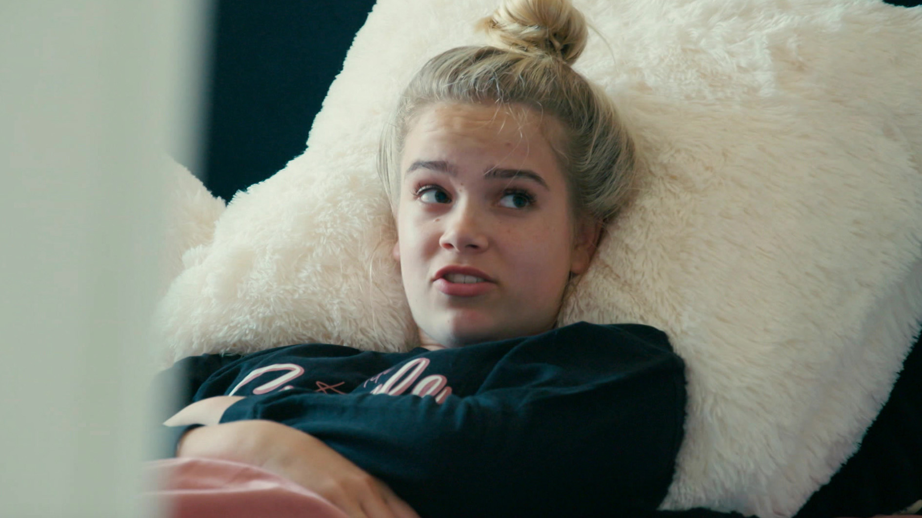 Brugklas | Is Meike lesbisch?