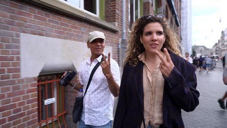 Rachel valt binnen | Hoe train je een politiehond?