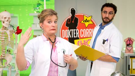 De Dokter Corrie Show | Borsten