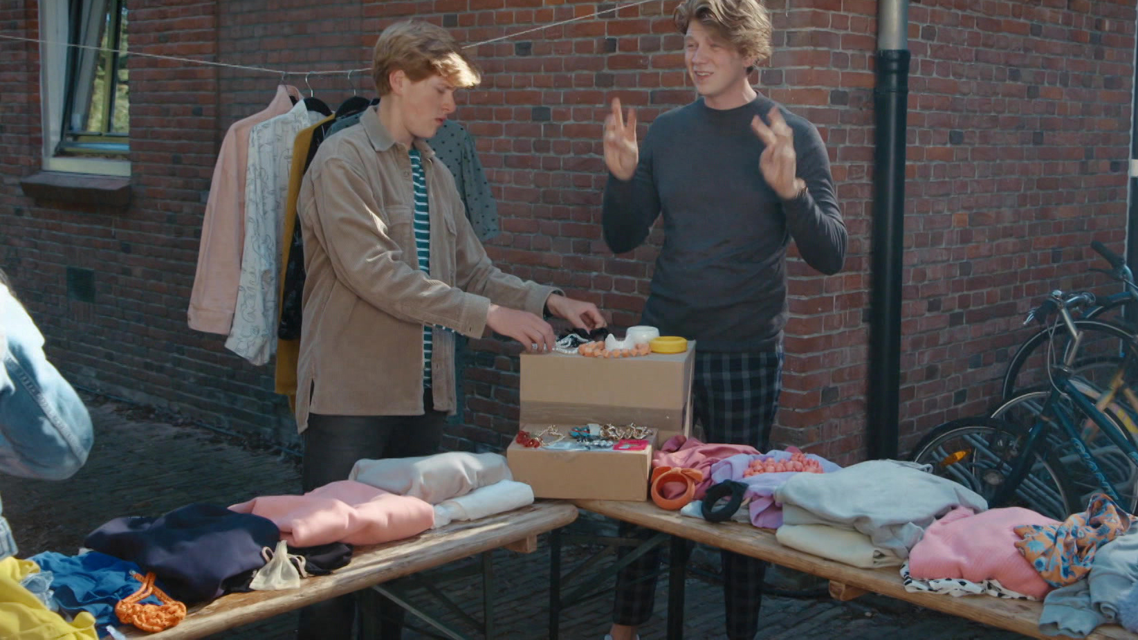 SpangaS: De Campus | Alles is te koop