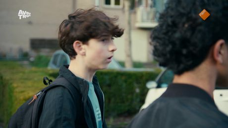 Brugklas | Amir en Ryan gaan joyriden