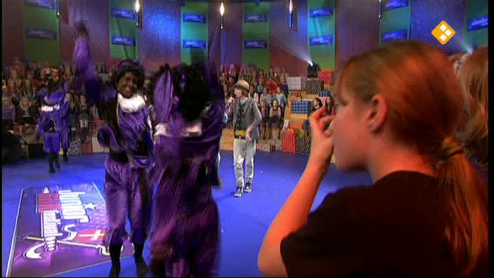 Junior Sintfestival - Clip Zie ginds komt de st...