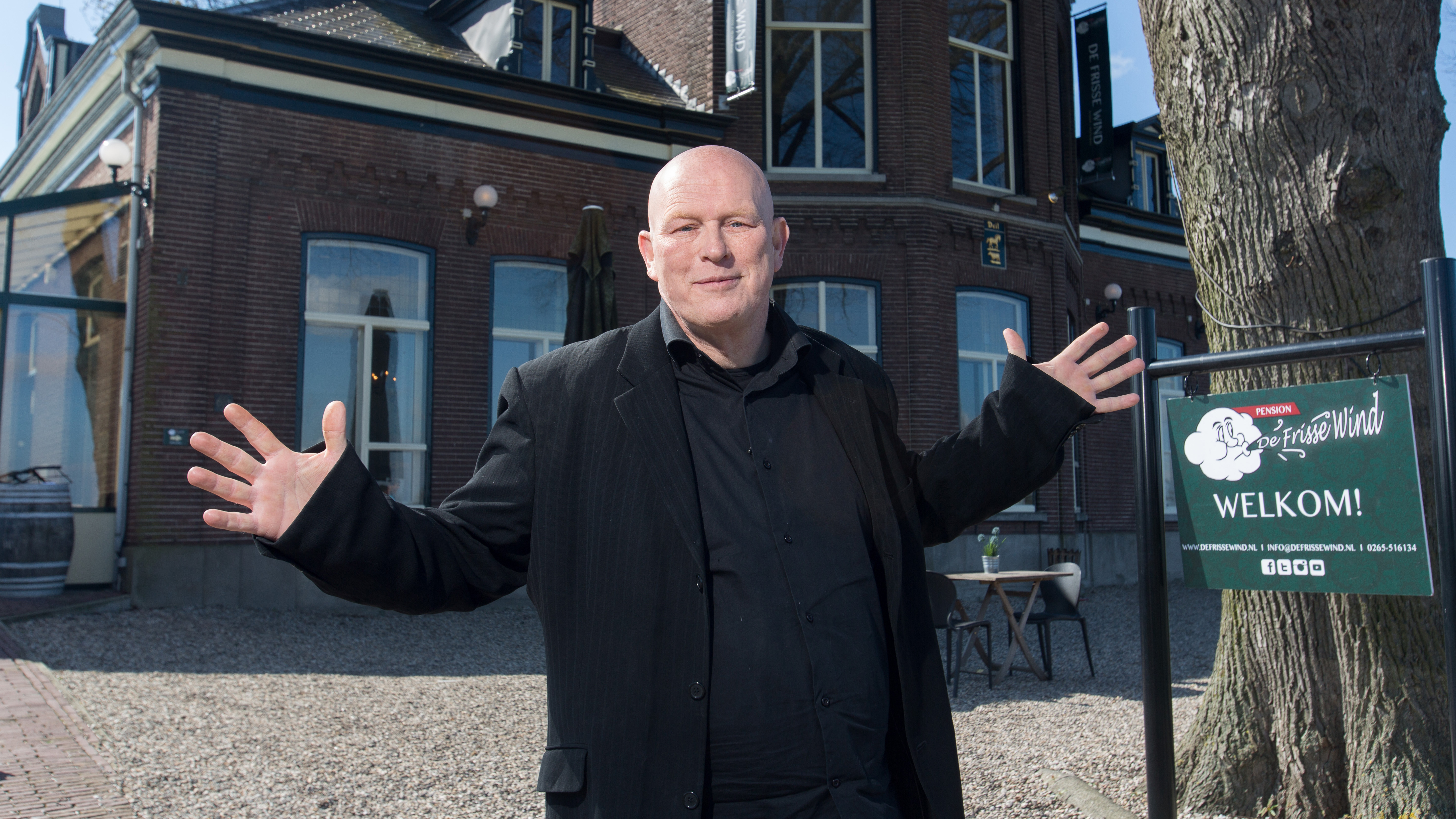 Bij Ron... | De Badmintonwedstrijd