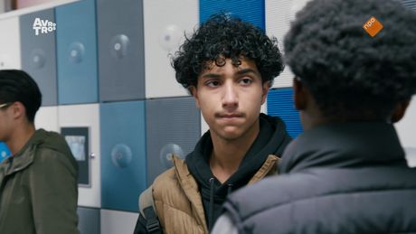 Brugklas | Mika wil vriendschap