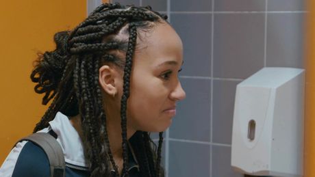 Brugklas | Yuna wil een mooie huid