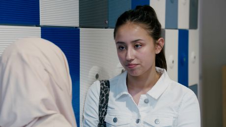 Brugklas | Jill maakt (geen) indruk op Amir