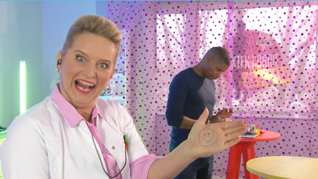 De Dokter Corrie Show | Versieren
