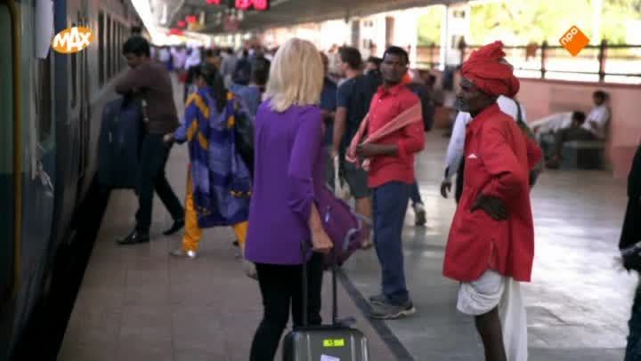 Joanna Lumley's India