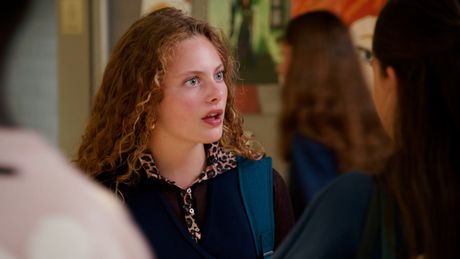 Brugklas | Is Carmen verliefd?